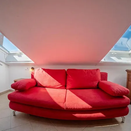 In Mit Terrasse Und Garten Und Meerblick Apartmán Rovinj